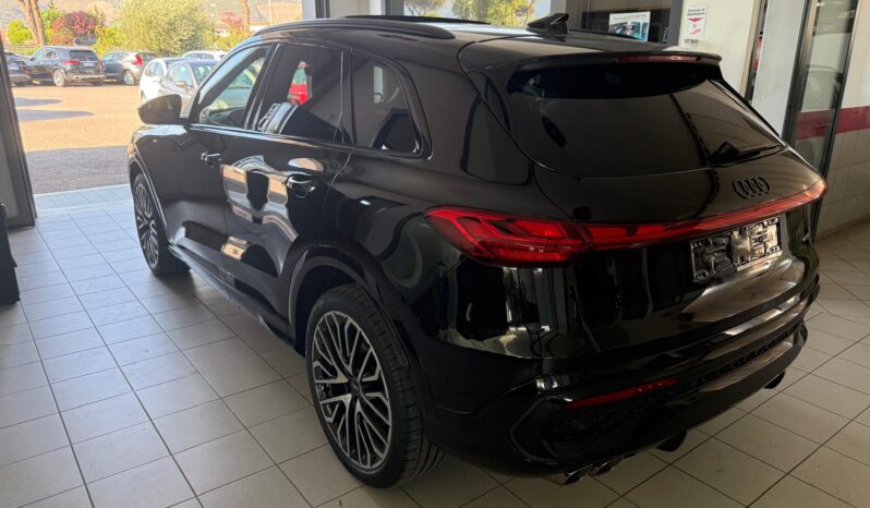 
								AUDI Q5 TDI QUATTRO NERA S LINE SPORT EDITION pieno									