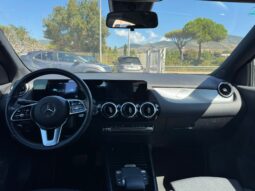
										Mercedes GLA 180D 2021 pieno									