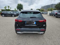 
										Mercedes GLA 180D 2021 pieno									