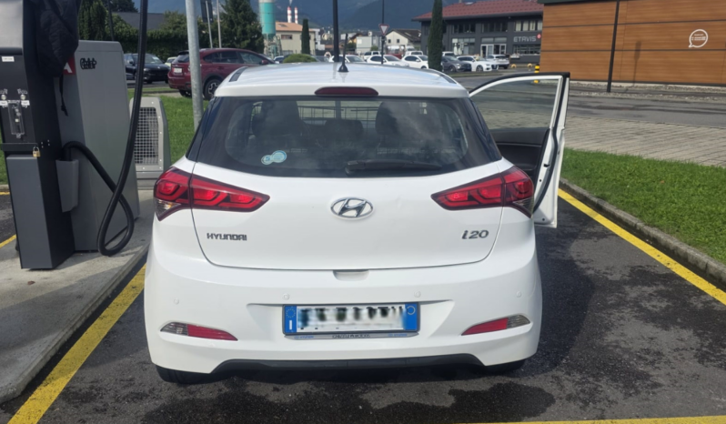 
								Hyundai i20 1.0 Diesel pieno									